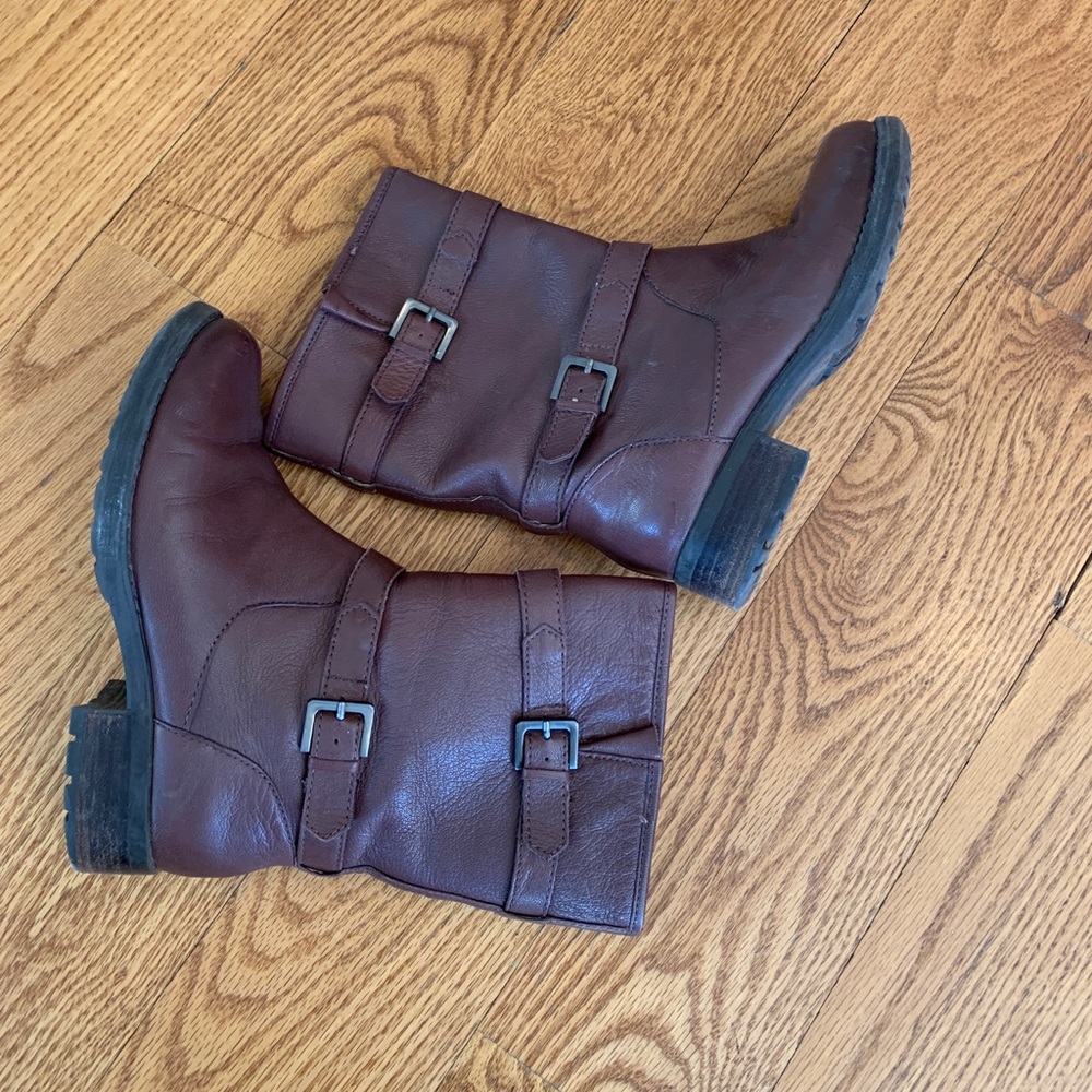 Brown Mid Calf boots